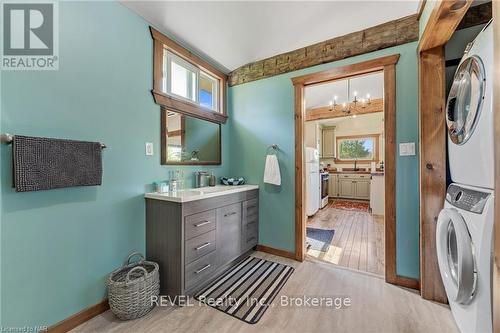 11817 Side Road 18 Road, Wainfleet (880 - Lakeshore), ON - Indoor Photo Showing Laundry Room