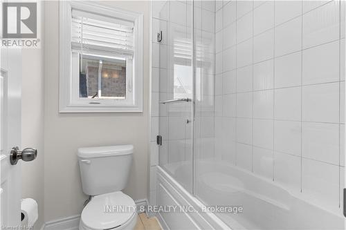 7673 Hackberry Trail, Niagara Falls (222 - Brown), ON - Indoor Photo Showing Bathroom