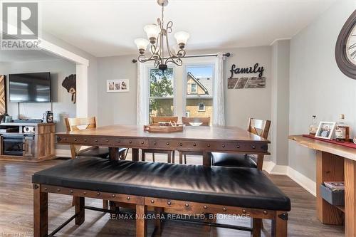 141 Princess Street, Port Colborne (878 - Sugarloaf), ON - Indoor Photo Showing Dining Room