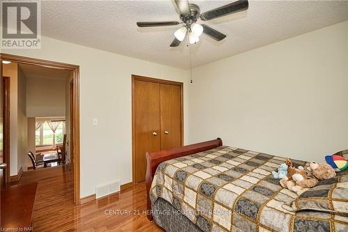 7 Huntington Lane, St. Catharines (453 - Grapeview), ON - Indoor Photo Showing Bedroom