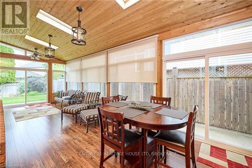 7 Huntington Lane, St. Catharines (453 - Grapeview), ON - Indoor Photo Showing Dining Room