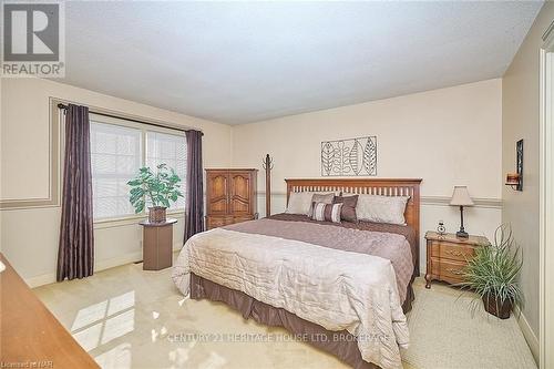 353 Daytona Drive, Fort Erie (334 - Crescent Park), ON - Indoor Photo Showing Bedroom