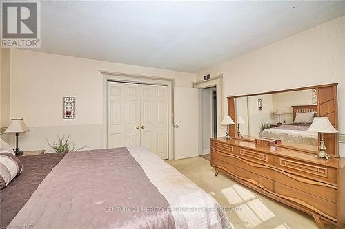 353 Daytona Drive, Fort Erie (334 - Crescent Park), ON - Indoor Photo Showing Bedroom