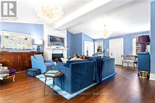 94 Prideaux Street, Niagara-On-The-Lake (101 - Town), ON - Indoor Photo Showing Living Room With Fireplace