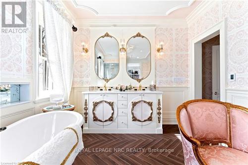 94 Prideaux Street, Niagara-On-The-Lake (101 - Town), ON - Indoor Photo Showing Bathroom