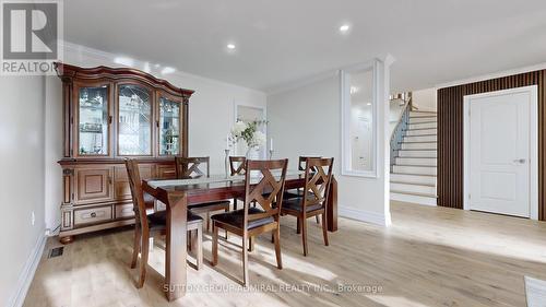 14 Metcalfe Drive, Bradford West Gwillimbury, ON - Indoor Photo Showing Dining Room