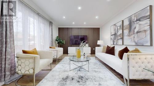 14 Metcalfe Drive, Bradford West Gwillimbury, ON - Indoor Photo Showing Living Room