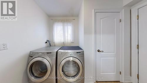 14 Metcalfe Drive, Bradford West Gwillimbury, ON - Indoor Photo Showing Laundry Room