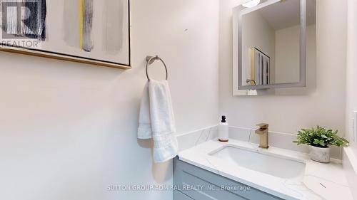 14 Metcalfe Drive, Bradford West Gwillimbury, ON - Indoor Photo Showing Bathroom