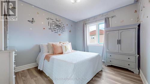 14 Metcalfe Drive, Bradford West Gwillimbury, ON - Indoor Photo Showing Bedroom