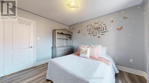 14 Metcalfe Drive, Bradford West Gwillimbury, ON - Indoor Photo Showing Bedroom