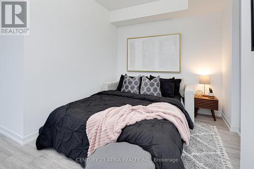 1820 - 2020 Bathurst Street, Toronto, ON - Indoor Photo Showing Bedroom