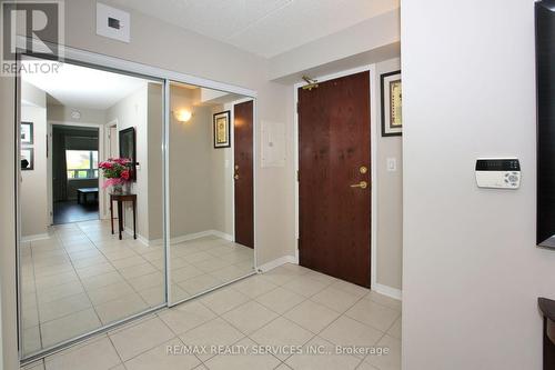 215 - 55 Via Rosedale Avenue, Brampton, ON - Indoor Photo Showing Other Room