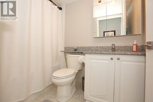 215 - 55 Via Rosedale Avenue, Brampton, ON - Indoor Photo Showing Bathroom