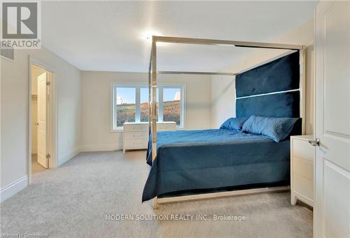 37 Macklin Street, Brantford, ON - Indoor Photo Showing Bedroom