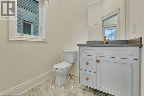 37 Macklin Street, Brantford, ON - Indoor Photo Showing Bathroom