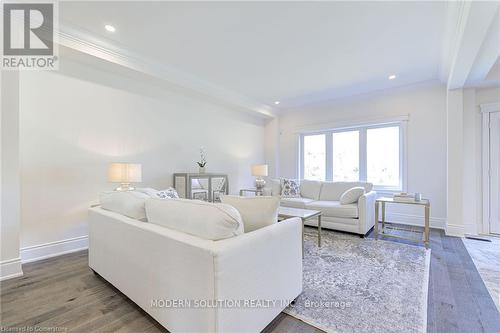 37 Macklin Street, Brantford, ON - Indoor Photo Showing Living Room