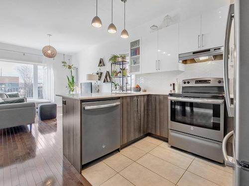 Kitchen - 301-5730 Rue De Lanaudière, Montréal (Rosemont/La Petite-Patrie), QC - Indoor Photo Showing Kitchen With Upgraded Kitchen