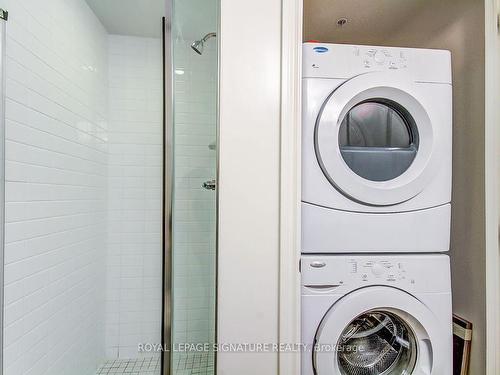 419-23 Glebe Rd W, Toronto, ON - Indoor Photo Showing Laundry Room