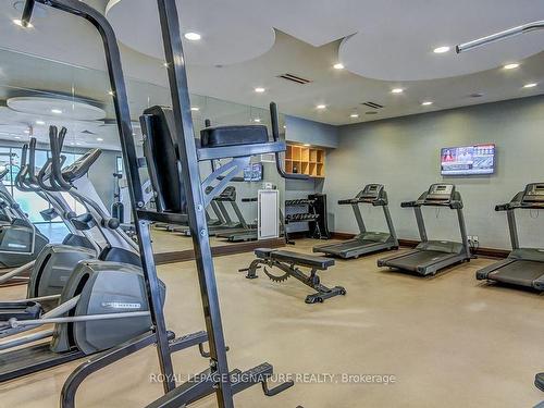 419-23 Glebe Rd W, Toronto, ON - Indoor Photo Showing Gym Room