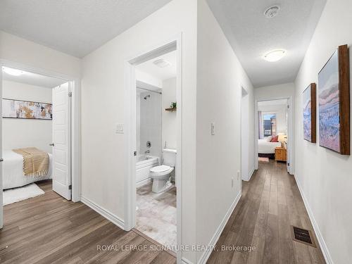 23 Mcgrath Ave, Richmond Hill, ON - Indoor Photo Showing Other Room