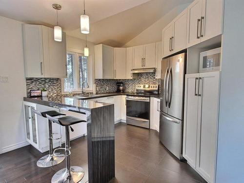 Cuisine - 379 Rue D'Évain, Rouyn-Noranda, QC - Indoor Photo Showing Kitchen With Upgraded Kitchen