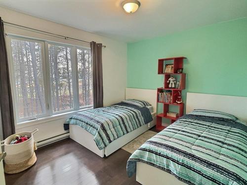 Chambre Ã Â coucher - 379 Rue D'Évain, Rouyn-Noranda, QC - Indoor Photo Showing Bedroom