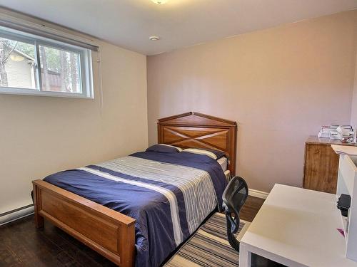 Chambre Ã Â coucher - 379 Rue D'Évain, Rouyn-Noranda, QC - Indoor Photo Showing Bedroom