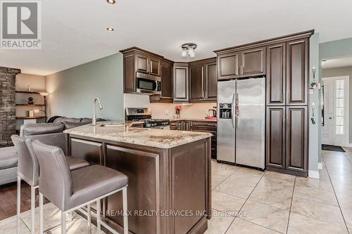 100 Acorn Way, Cambridge, ON - Indoor Photo Showing Kitchen