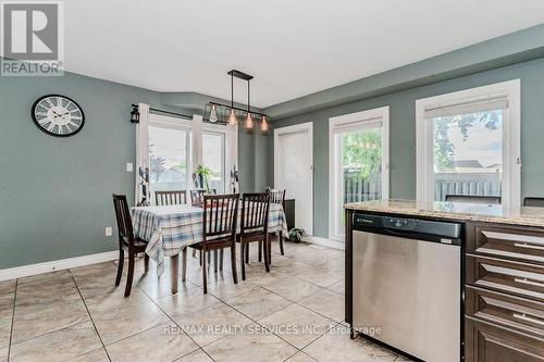 100 Acorn Way, Cambridge, ON - Indoor Photo Showing Dining Room