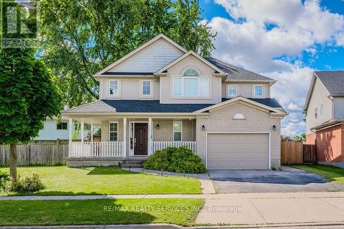 100 Acorn Way, Cambridge, ON - Outdoor With Deck Patio Veranda With Facade