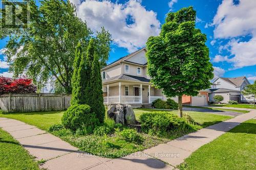 100 Acorn Way, Cambridge, ON - Outdoor With Deck Patio Veranda With Facade