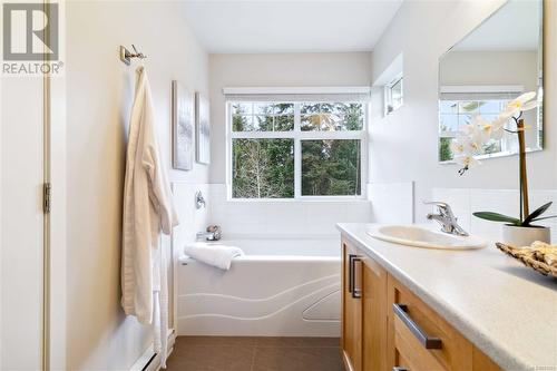 2478 Anthony Pl, Sooke, BC - Indoor Photo Showing Bathroom