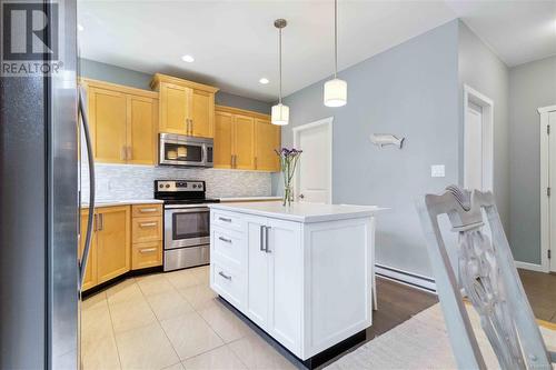 2478 Anthony Pl, Sooke, BC - Indoor Photo Showing Kitchen