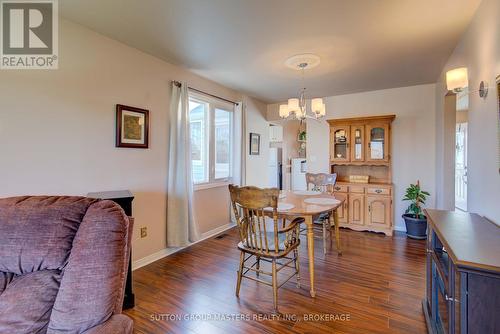 11 Hawley Court, Loyalist (Bath), ON - Indoor Photo Showing Dining Room