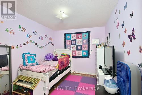 9 - 141 Condor Court, London, ON - Indoor Photo Showing Bedroom