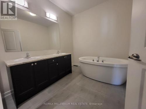 30 Singhampton Road, Vaughan, ON - Indoor Photo Showing Bathroom