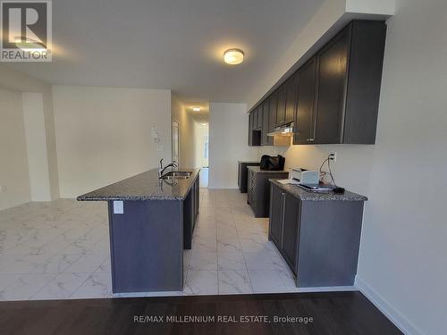 30 Singhampton Road, Vaughan, ON - Indoor Photo Showing Kitchen