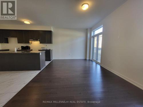 30 Singhampton Road, Vaughan, ON - Indoor Photo Showing Kitchen