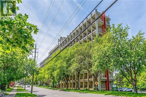 350 Quigley Road Unit# 826, Hamilton, ON 