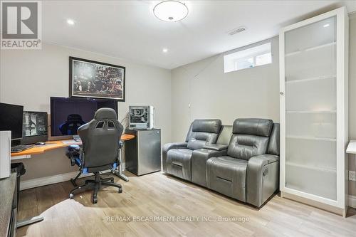 8 Felicia Court, Hamilton, ON - Indoor Photo Showing Office