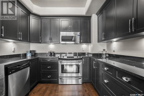 404 157 2Nd Avenue N, Saskatoon, SK - Indoor Photo Showing Kitchen With Stainless Steel Kitchen With Upgraded Kitchen