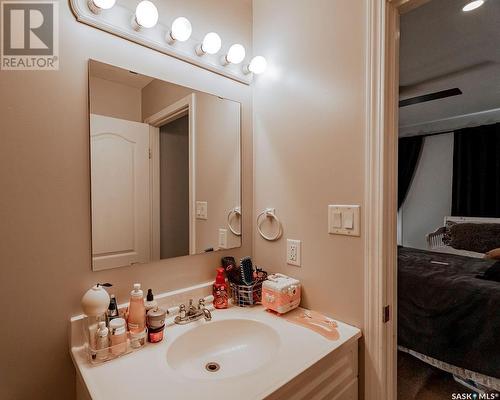 2034 Pineridge Crescent, Waldheim, SK - Indoor Photo Showing Bathroom