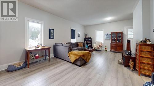 19 Agnes Street, Gore Bay, ON - Indoor Photo Showing Living Room