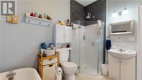 19 Agnes Street, Gore Bay, ON - Indoor Photo Showing Bathroom