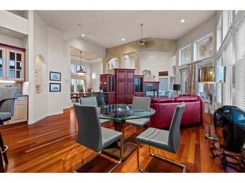 16313 Morgan Creek Crescent, Surrey, BC - Indoor Photo Showing Dining Room