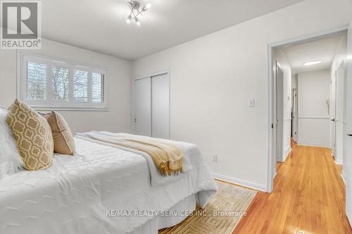 2 Anderson Street, St. Catharines, ON - Indoor Photo Showing Bedroom