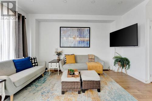 83 Hartley Avenue, Brant, ON - Indoor Photo Showing Living Room