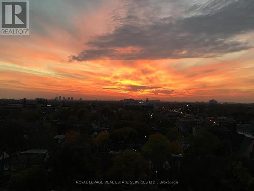 1105 - 736 Spadina Avenue, Toronto, ON - Outdoor With View