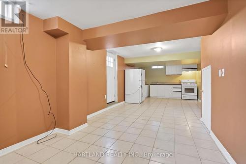 4855 Rathkeale Road, Mississauga, ON - Indoor